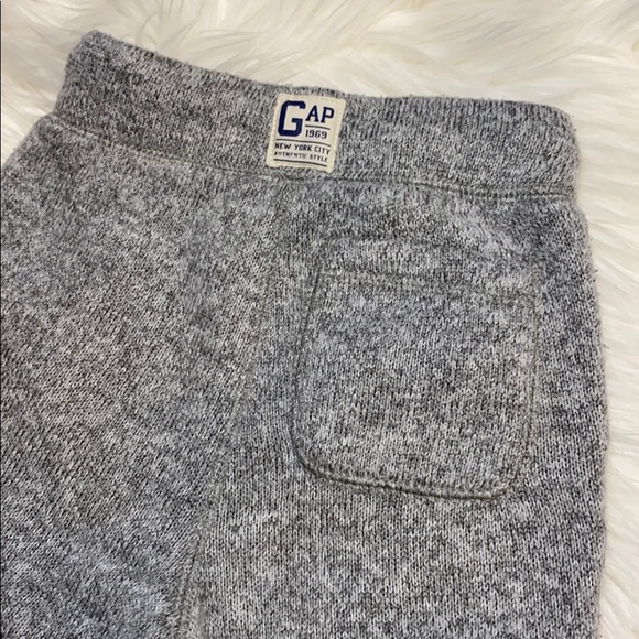 GAP baby boy joggers - 12-18 months - Picture 4 of 4